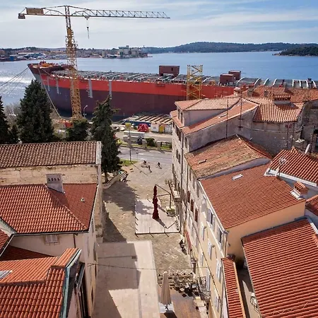Piazza Foro With Free Parking Apartment Pula Exterior photo